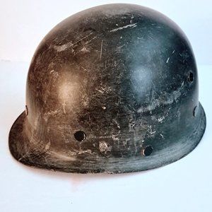 Genuine Iraqi Military Army M80 Combat Helmet with Chin Strap & Head Liner